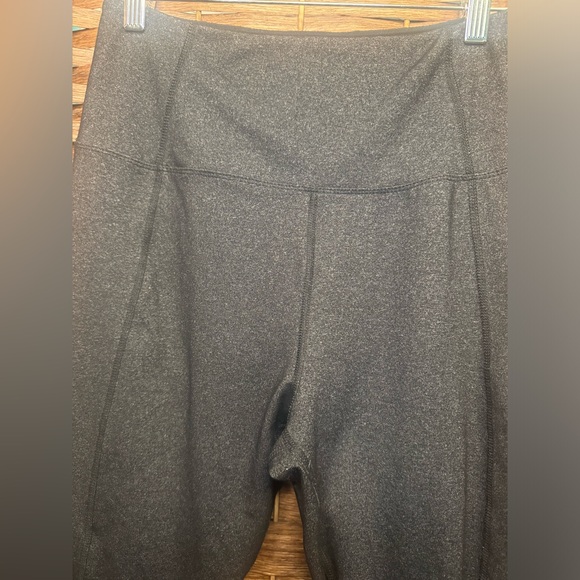 Marika Mid Calf Capri Leggings Tummy Control Medium  Black Speckled - Picture 3 of 6